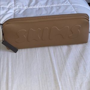 SKIMS NEOPRENE POUCH